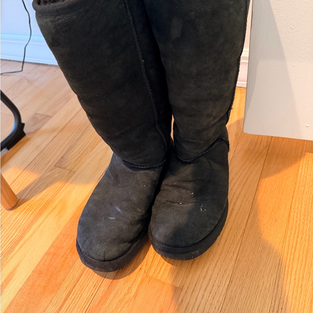UGG Women's Black Winter Boots